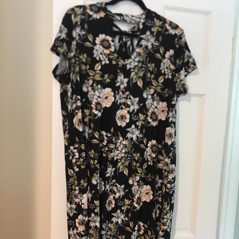 CHOKER NECK-TIE SWING DRESS SZ L